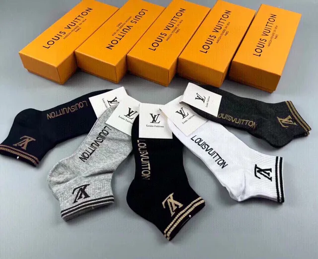 Louis Vuitton Monogram Logo Ankle Socks 8