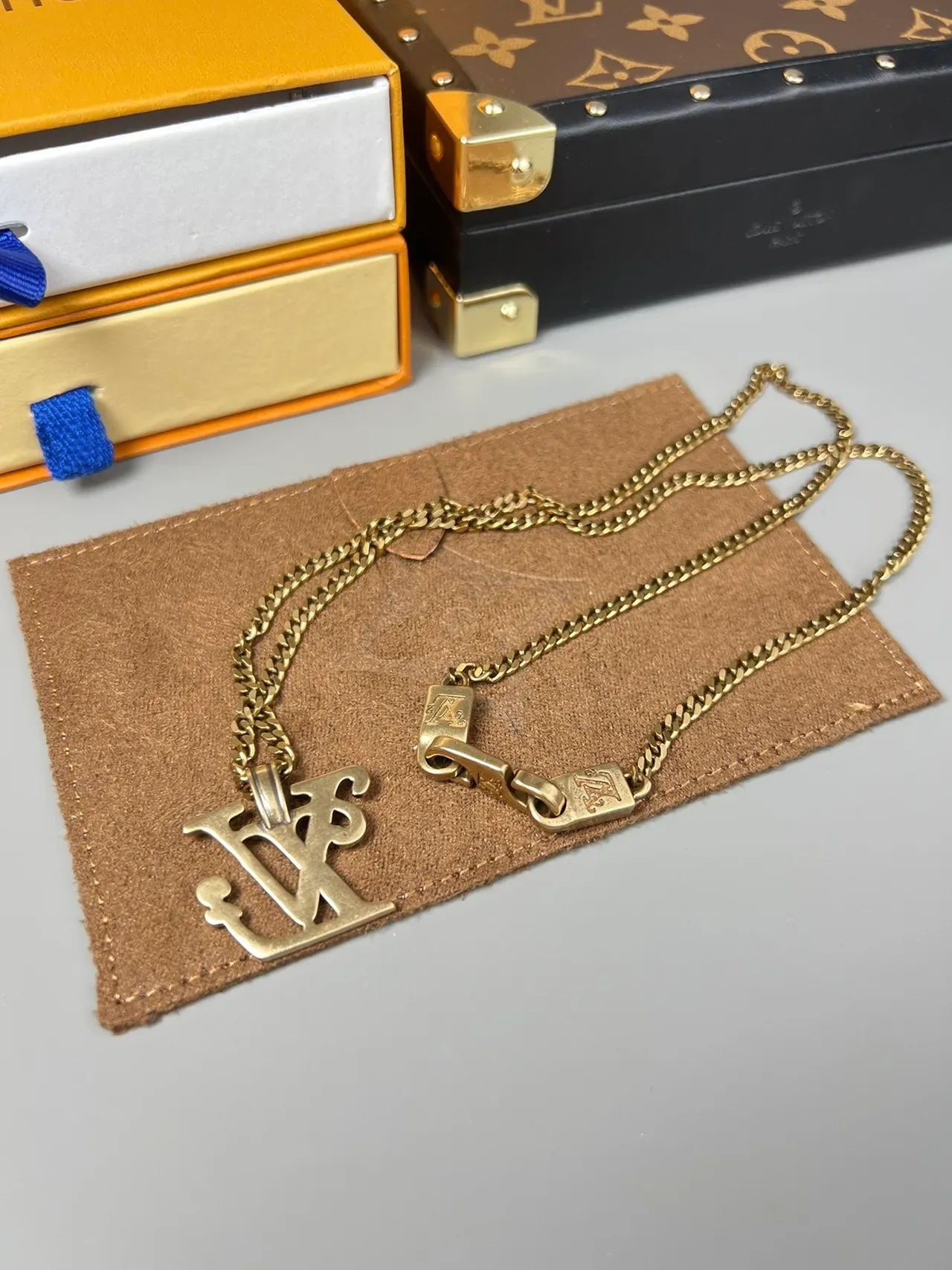 Louis Vuitton Monogram Pendant Gold-Tone Curb Chain Necklace 6