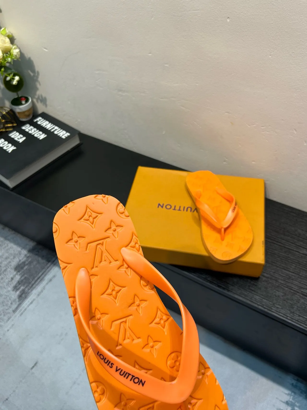 Louis Vuitton Monogram Rubber Flip-Flop Slippers 7