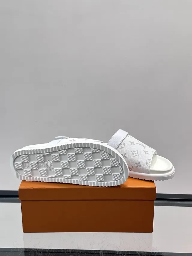 Louis Vuitton Monogram Slide Slippers 3