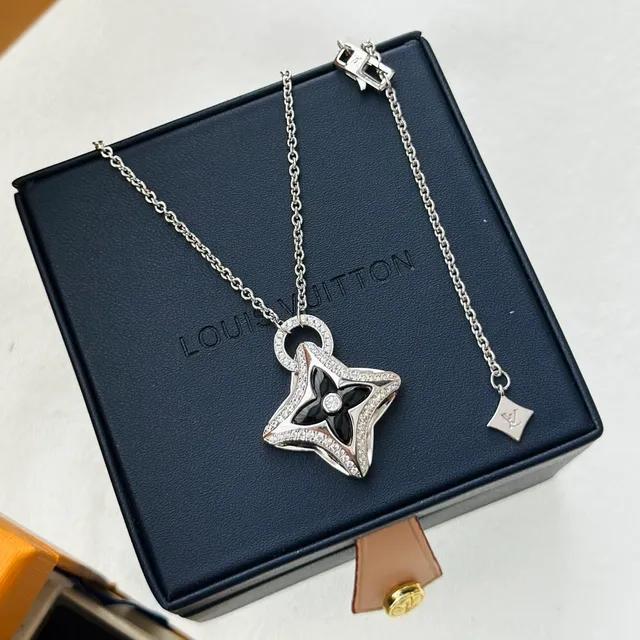Louis Vuitton Monogram Star Pavé Necklace 8