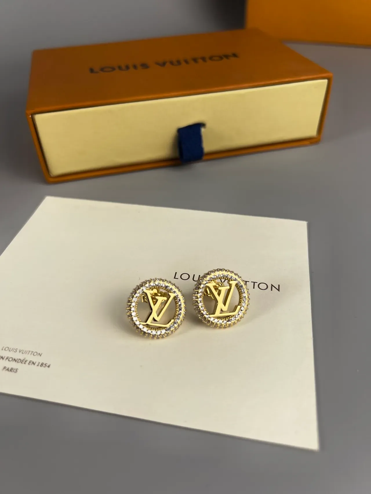 Louis Vuitton Monogram Stud Gold White Circular Pavé Crystal Halo Earrings 8