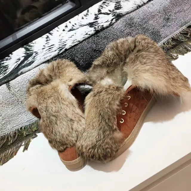 Louis Vuitton Monogram Suede Fur-Trimmed Bottes marron beige Monogrammed Cuff bottes mi-mollet 2