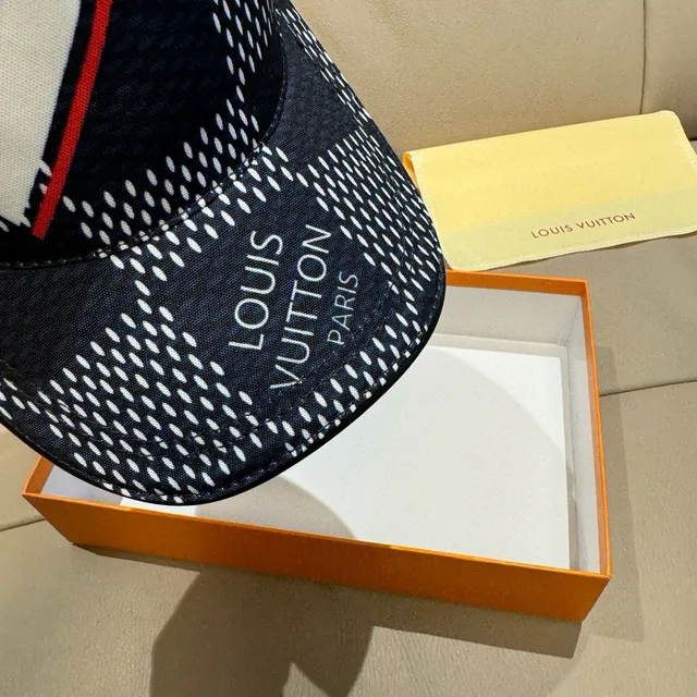 Louis Vuitton Casquette avec motif de points bleu marine 5