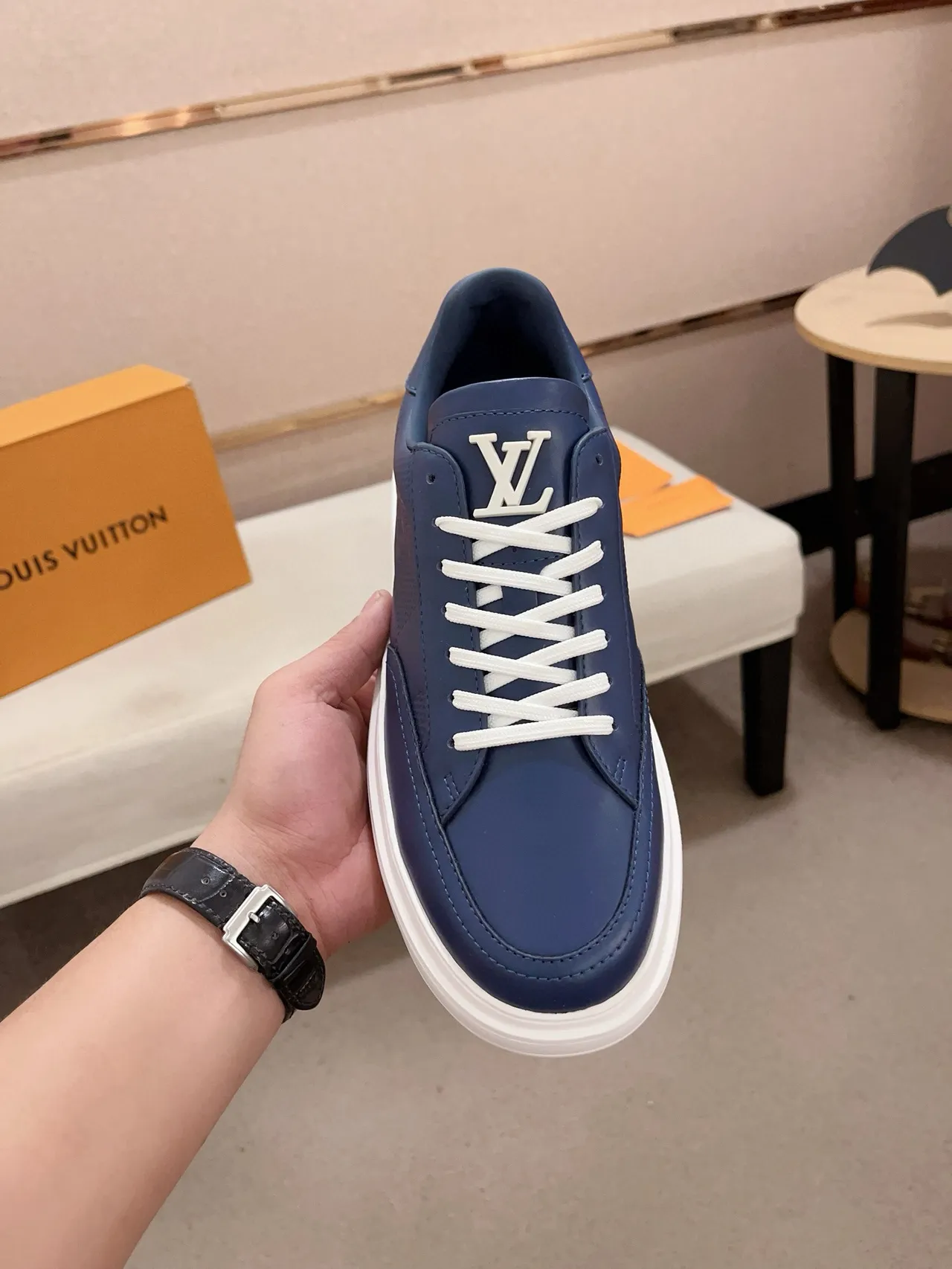 Louis Vuitton Navy White Smooth Leather Upper Embossed Logo Panel Lifestyle Sneakers 5