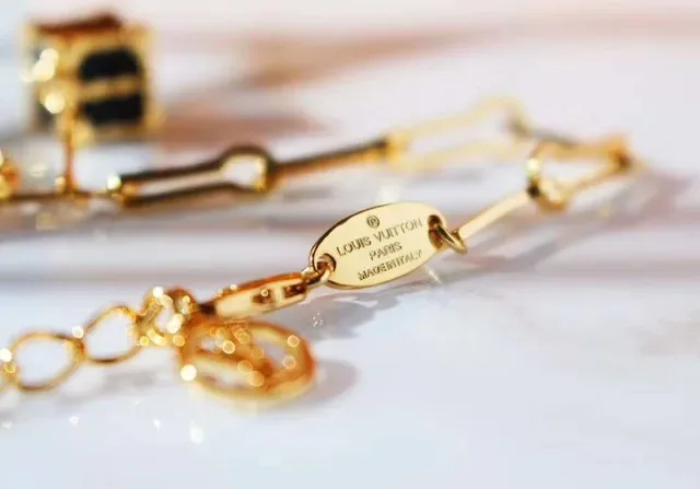 Louis Vuitton Petite Malle Gold-Tone Black Enamel Cube Charm Necklace 13