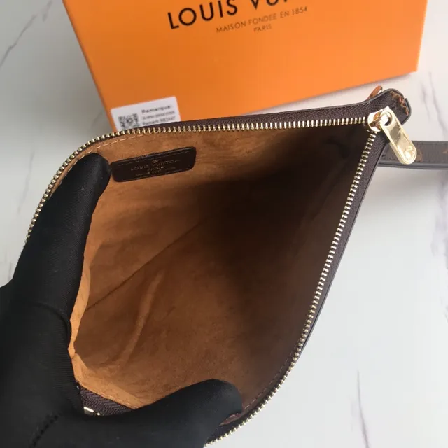 Louis Vuitton Pochette Metis Marron Beige Monogram Toile Enduite Fermeture à Glissière en Haut Sac à Poignet 4