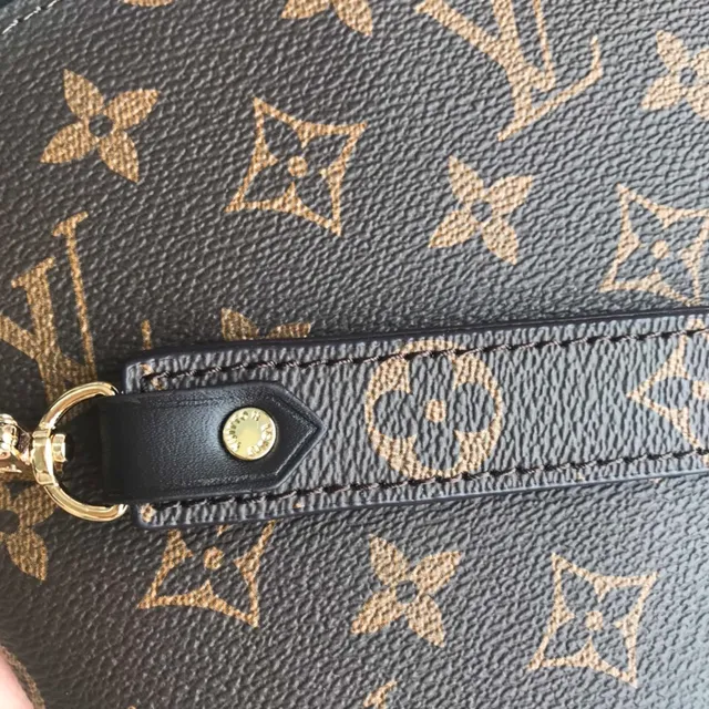 Louis Vuitton Pochette Metis Marron Beige Monogram Toile Enduite Fermeture à Glissière en Haut Sac à Poignet 6