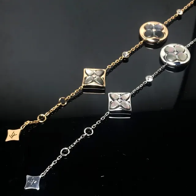 Louis Vuitton Quatrefoil Gold Silver Floral Medallions Alternating Square Links Bracelet 4