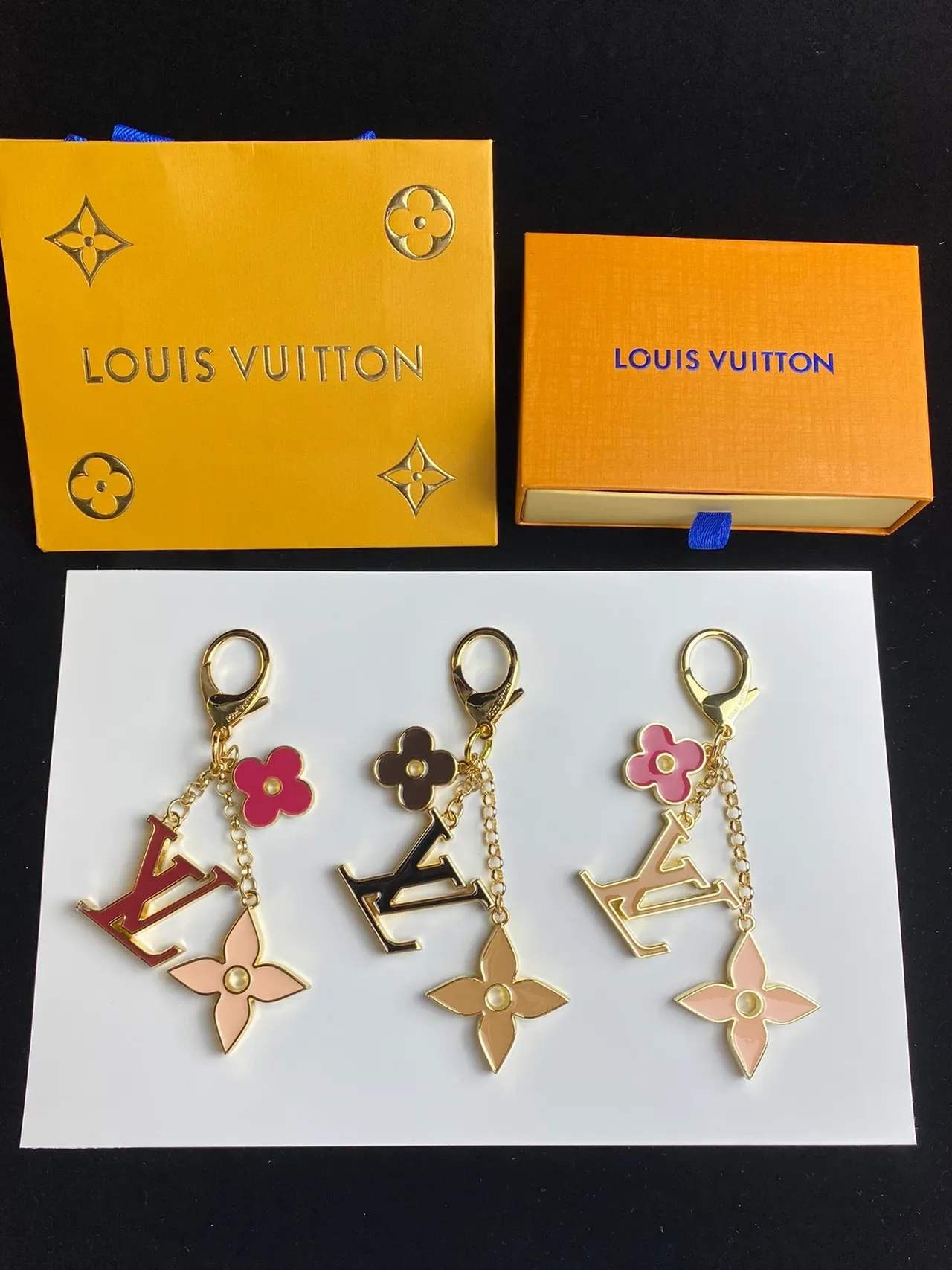 Louis Vuitton Red Pink Enamel-Coated Metal Multi-Charm Phone Case 5