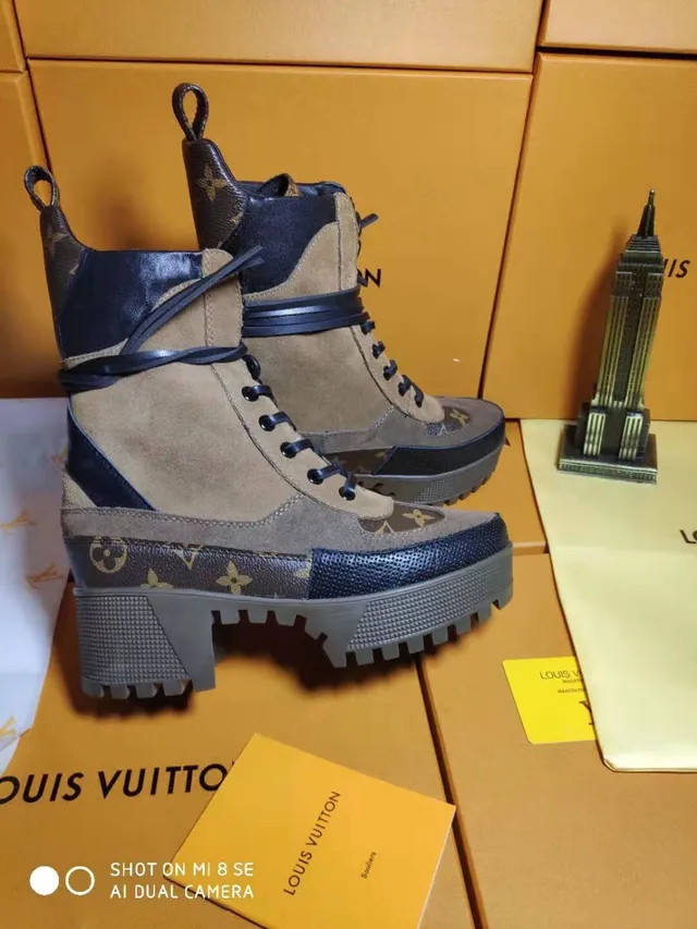 Louis Vuitton Run Away Bege Preto Solado de plataforma Monograma Painéis de couro Botas de tornozelo 3