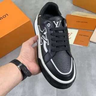 Louis Vuitton Run Away Sneakers Lifestyle Negro y Blanco