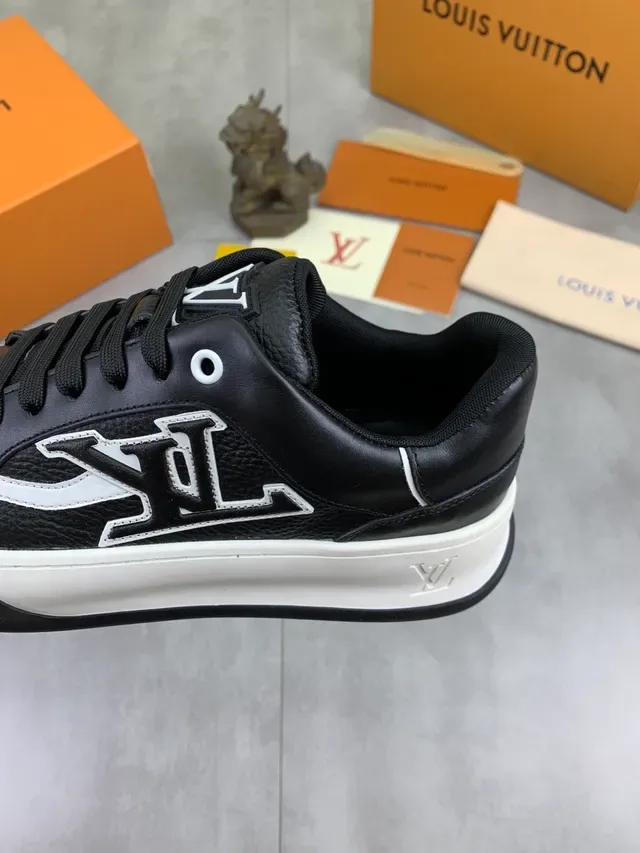 Louis Vuitton Run Away Black and White Lifestyle Sneakers 3