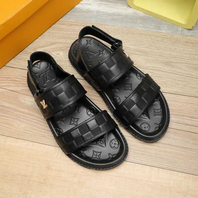 Louis Vuitton Run Away Noir Monogram Embossed Sandales Casual 9
