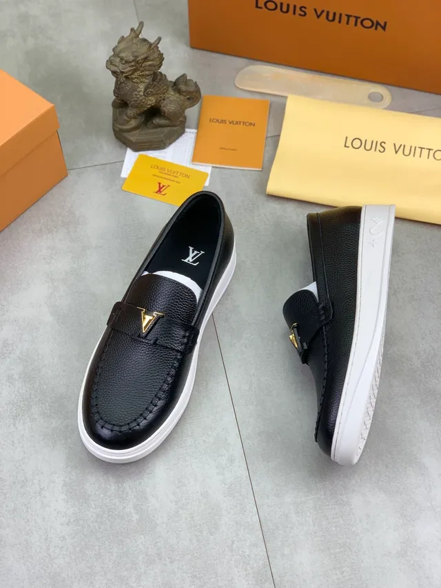Louis Vuitton Run Away Black Pebbled Leather Platform Loafer 5