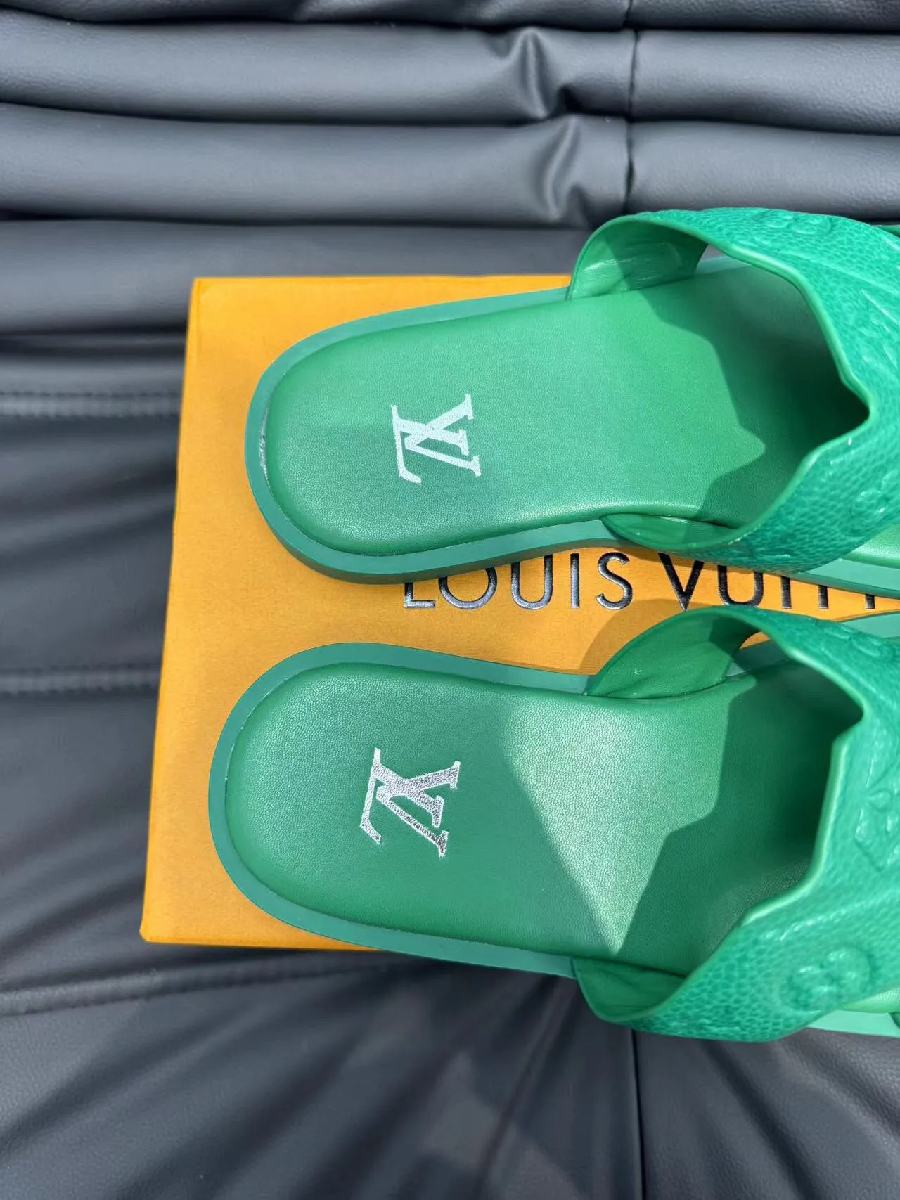 Louis Vuitton Run Away Green Molded Rubber Slippers 8