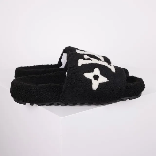 Louis Vuitton Shearling Monogram Star Slipper 3