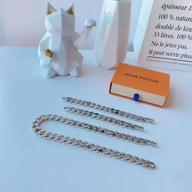 Louis Vuitton Silver Curb Chain Heavy-Link Bracelet 2