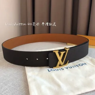 Louis Vuitton Smooth Buckle Leather Belt