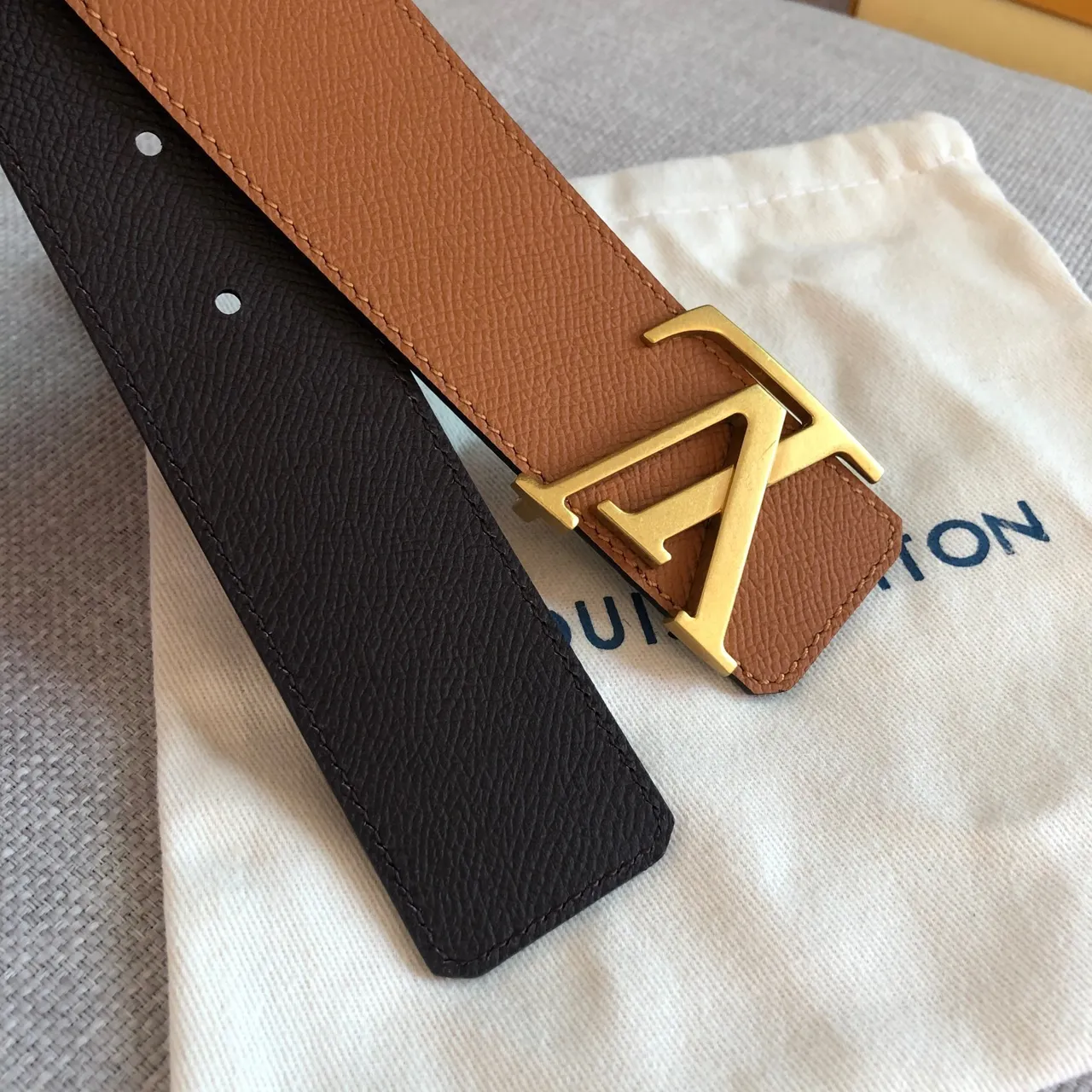 Louis Vuitton Smooth Buckle Leather Belt 2