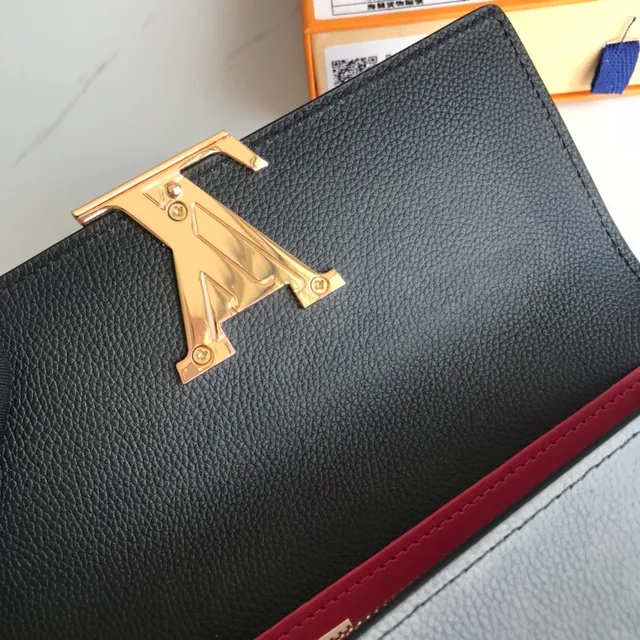 Louis Vuitton Twist Black Gold Couro granulado LV Clasp Long Wallet 7