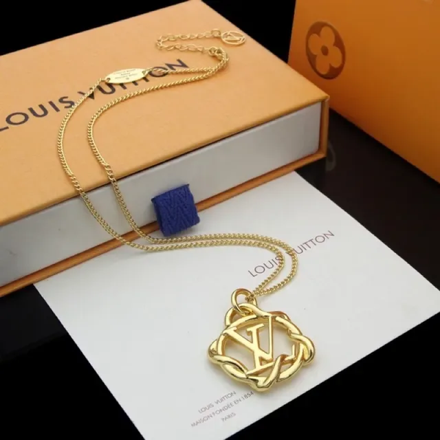 Louis Vuitton Twisted LV Gold Silver Rope Motif Interlocking Monogram Necklace 2