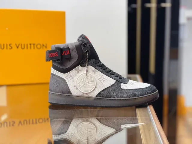 Louis Vuitton أبيض أسود عالي الارتفاع مونوغرام كانفاس لايف ستايل 8