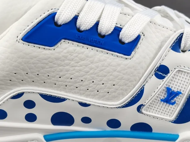 Louis Vuitton White Blue Leather Upper Polka-Dot Print Lifestyle Sneakers 5