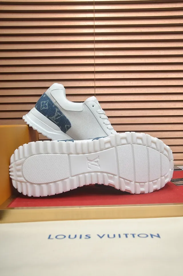 Louis Vuitton White Blue Low-Top Mixed-Material Lifestyle Sneakers 3