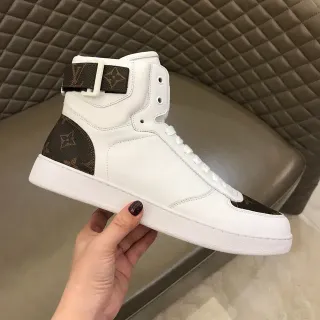 Louis Vuitton Blanco Marrón High-Top Monogram Canvas Accent Lifestyle Sneakers