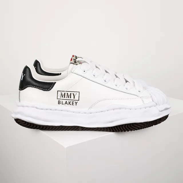 MMY Blakey White and Black Lifestyle Sneakers 4