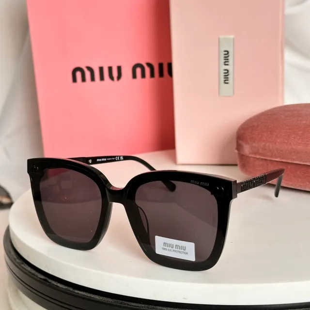 Miu Miu Black Gold Oversized Square Frame Acetate Sunglasses 4