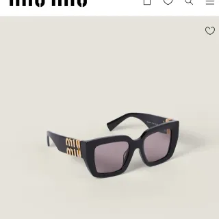 Miu Miu أسود ذهبي Oversized إطار مربع زوايا مع قطع زاوية نظارات شمسية