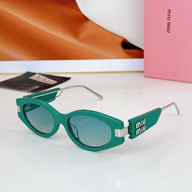 Miu Miu Gafas de sol marco rectangular-ovalado negro oro acetato grueso 4
