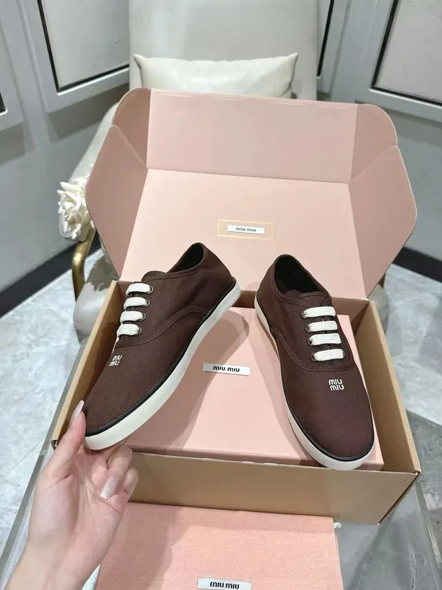 Miu Miu Brown White Low-Top Lace-Up Canvas Shoes 5