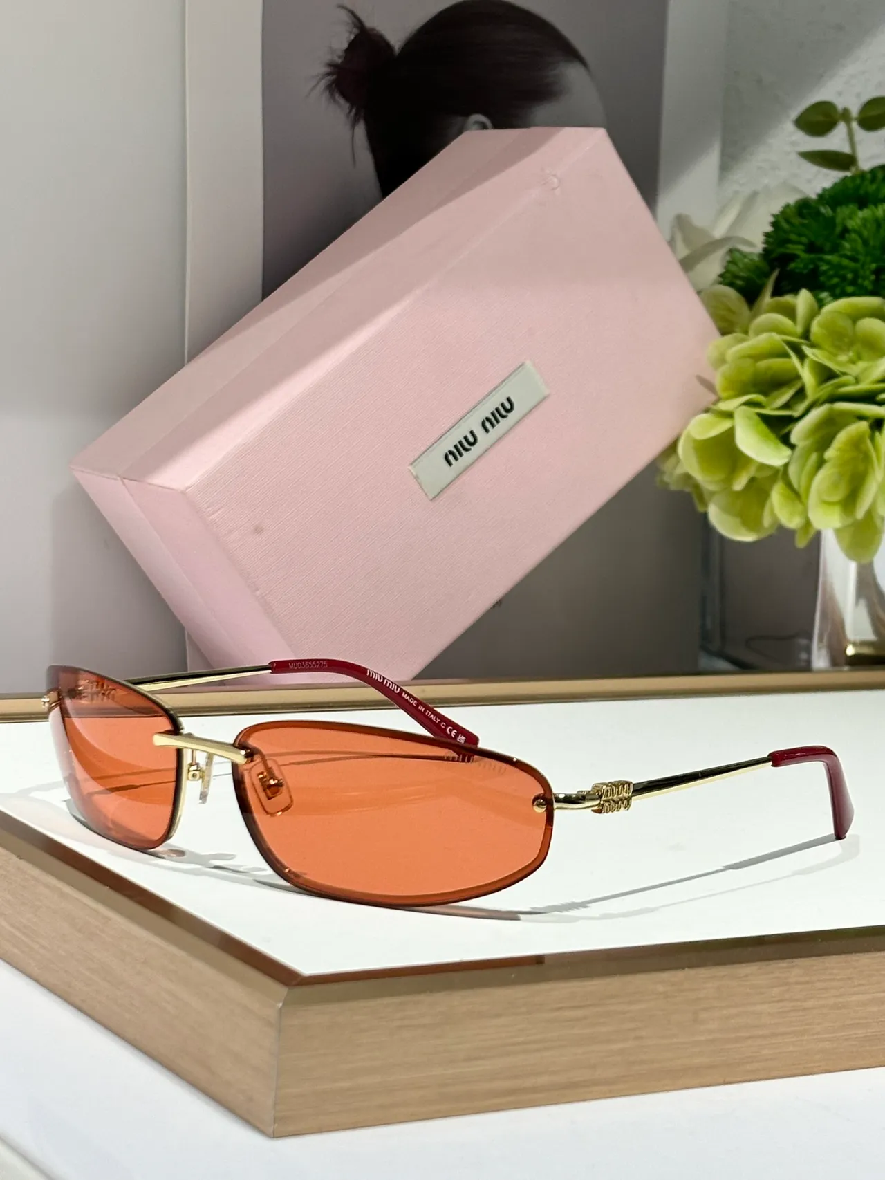 Miu Miu Lunettes de soleil en métal doré et écaille de tortue 7