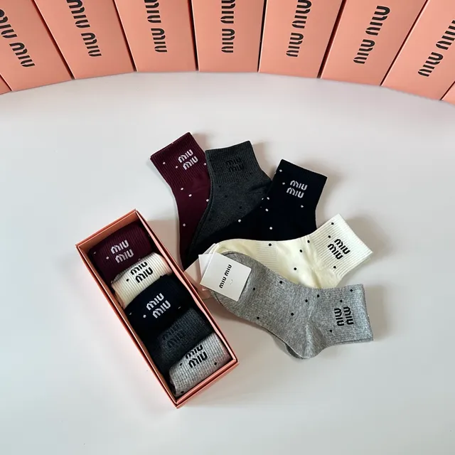 Miu Miu Polka Dot Logo Ankle Socks 3