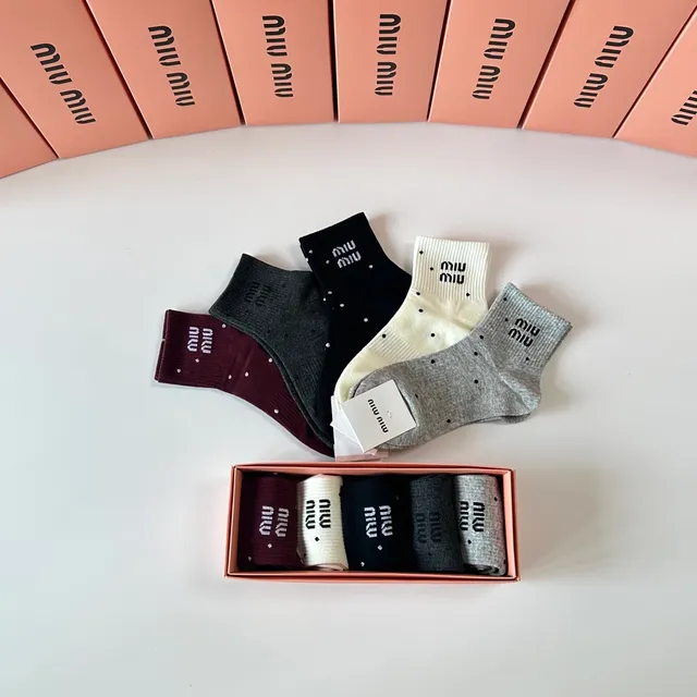 Miu Miu Polka Dot Logo Ankle Socks 5