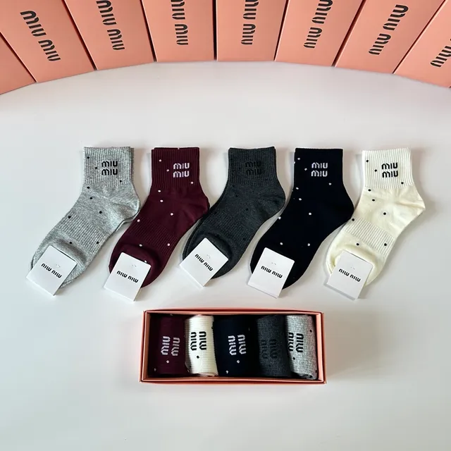 Miu Miu Polka Dot Logo Ankle Socks 9