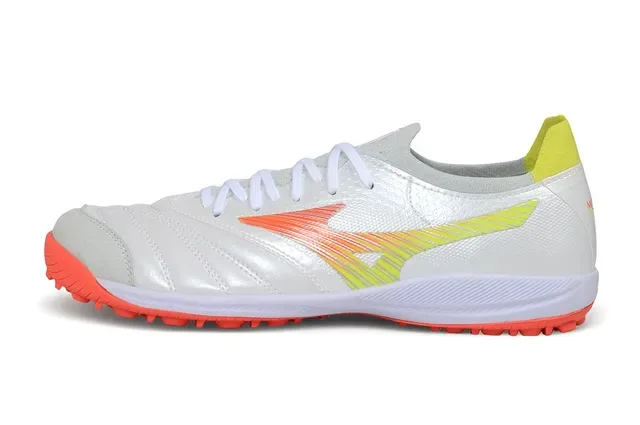 Mizuno White Orange Quilted Synthetic Upper Wave-Logo Side Stripe Turf Soccer Shoes 4