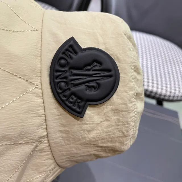 Moncler Beige Black Wide-Brimmed Soft-Crown Bucket Hat 10