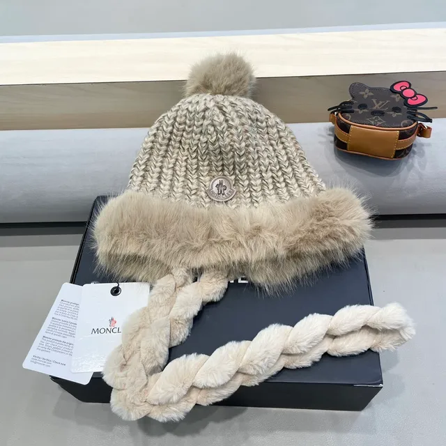 Moncler Beige Brown Chunky Cable-Knit Faux Fur Trim Beanie 3