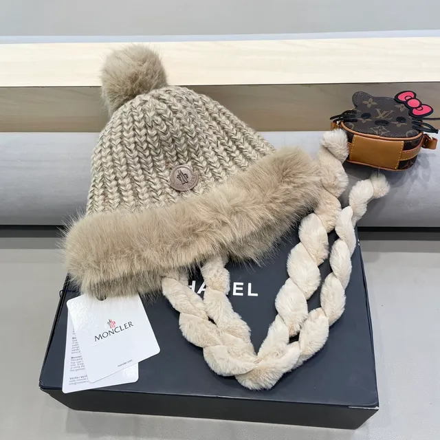 Moncler Beige Brown Chunky Cable-Knit Faux Fur Trim Beanie 7