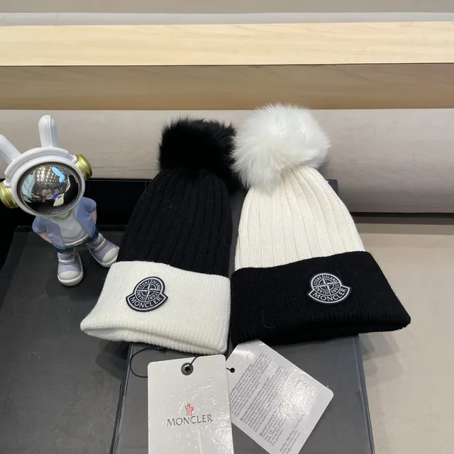 Moncler Black White Ribbed Knit Two-Tone Beanie 6