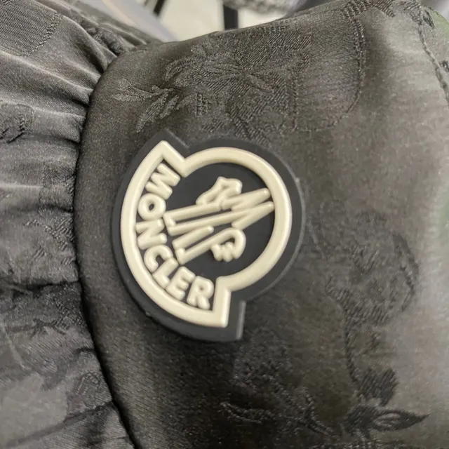 Moncler Black Wide-Brimmed Soft Nylon Bucket Hat 7
