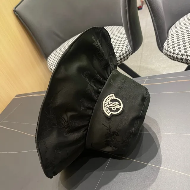 Moncler Black Wide-Brimmed Soft Nylon Bucket Hat 11