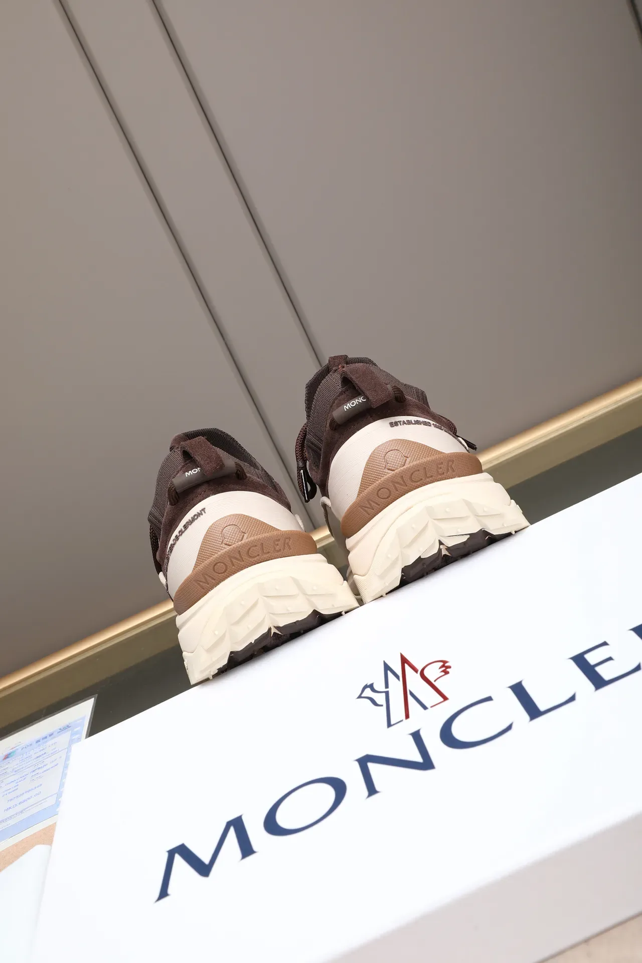 Moncler Sneakers Lifestyle Marron de Daim avec Col Tricoté 4