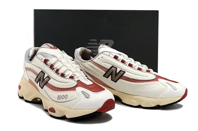 New Balance 1000 Sneakers Chunky Off-White et Rouge 5