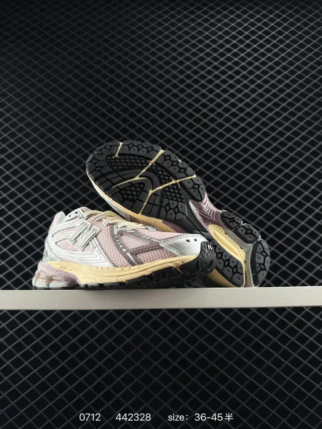 New Balance 1906R Sneakers Lifestyle Rose Argent Beige 5