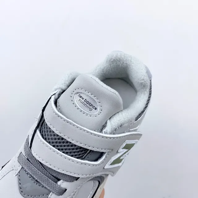 New Balance 2002R أحذية رياضية أسود نمط حياة 8